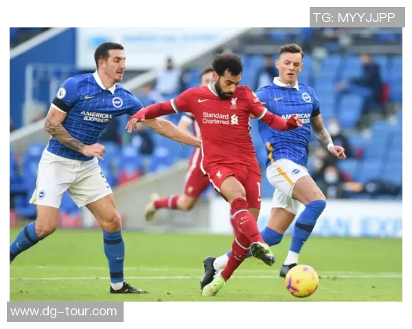 英超激战：莱比锡与波尔图战成平局争议判罚引发全场热议