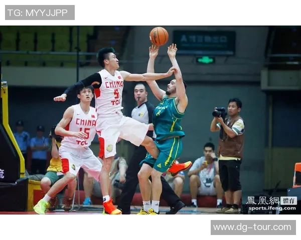 姚明腿弯曲的秘密揭晓对篮球运动员的影响与启示