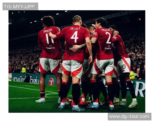 德甲激战曼联与那不勒斯握手言和赛场瞬间引发热议与数据分析