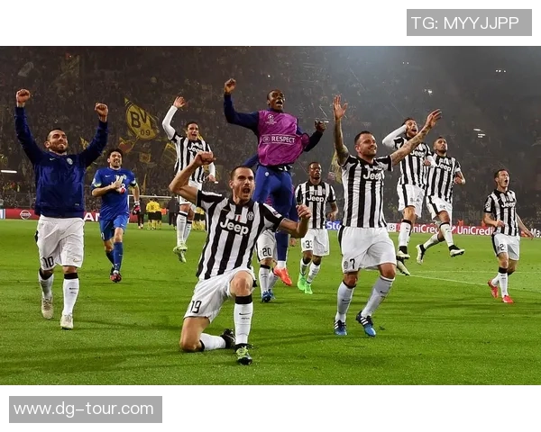 欧联杯精彩对决多特蒙德与尤文图斯战成平局神奇扑救引发全场欢呼