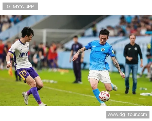 英超激战波尔图大胜那不勒斯争议判罚引发全场热议