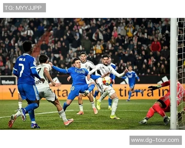 那不勒斯小胜拜仁晋级国王杯神扑瞬间点燃全场激情与转会传闻