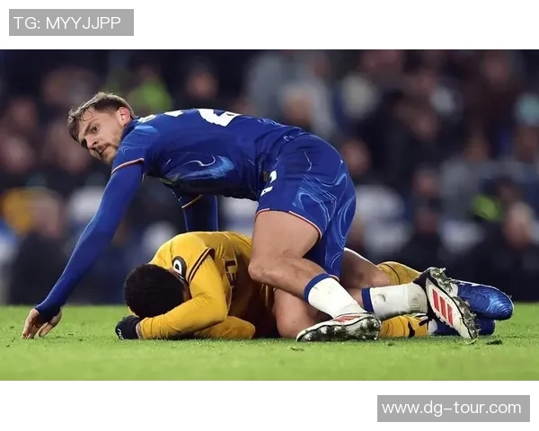 意甲惊现冷门热刺逆转巴萨红牌事件引发全场热议 意甲惊现冷门热刺逆转巴萨红牌事件引发全场热议