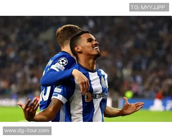 英超激战波尔图与那不勒斯握手言和红牌事件引发全场热议