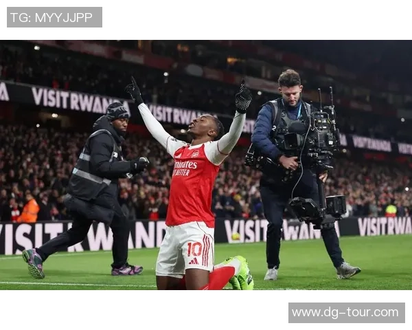 足总杯精彩对决AC米兰逆转热刺帽子戏法引爆全场战术分析